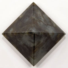 Labradorite Pyramid Per Kg